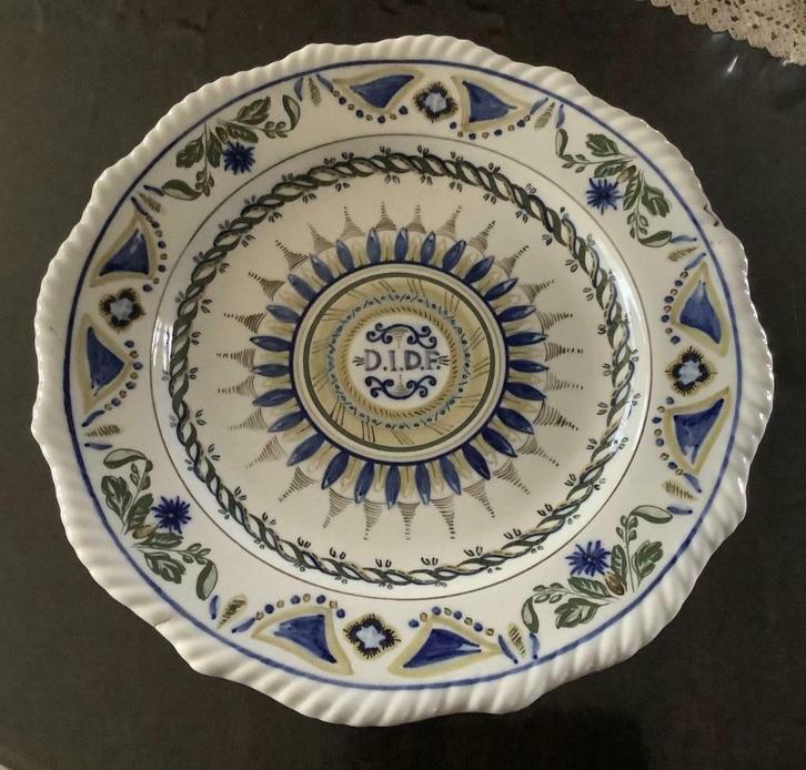 Sierbord - made Portugal - handgeschilderd en genummerd, Antiquités & Art, Antiquités | Céramique & Poterie, Enlèvement ou Envoi