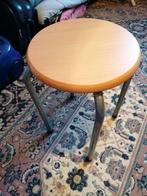 tabouret                                5€, Bois, Enlèvement, Utilisé