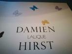 Damien Hirst Lalique 80 pages, Comme neuf, Enlèvement ou Envoi, Sculpture