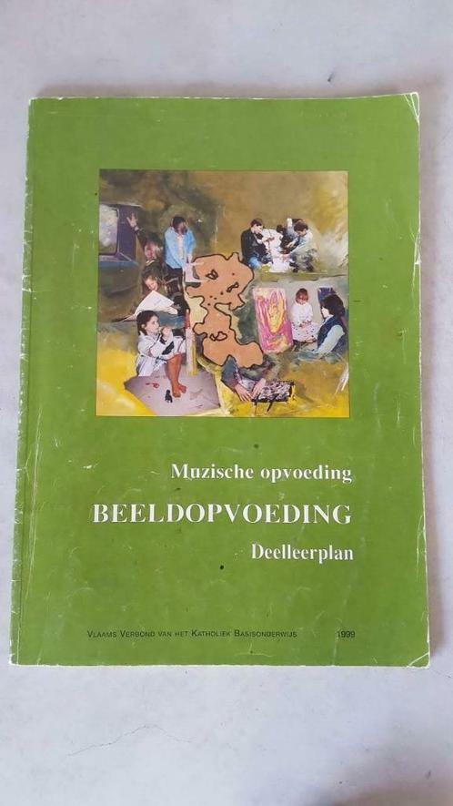 Leerplannen Katholiek Basisonderwijs in goede staat te koop!, Boeken, Studieboeken en Cursussen, Gelezen, Hogeschool, Ophalen of Verzenden