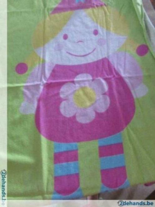 badhanddoek Mica kids, Huis en Inrichting, Badkamer | Badtextiel en Accessoires, Gebruikt, Handdoek, Groen, Ophalen of Verzenden