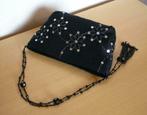 Zwart handtasje schoudertasje zilverkleurig bloemen stiksel, Handtassen en Accessoires, Tassen | Damestassen, Ophalen of Verzenden