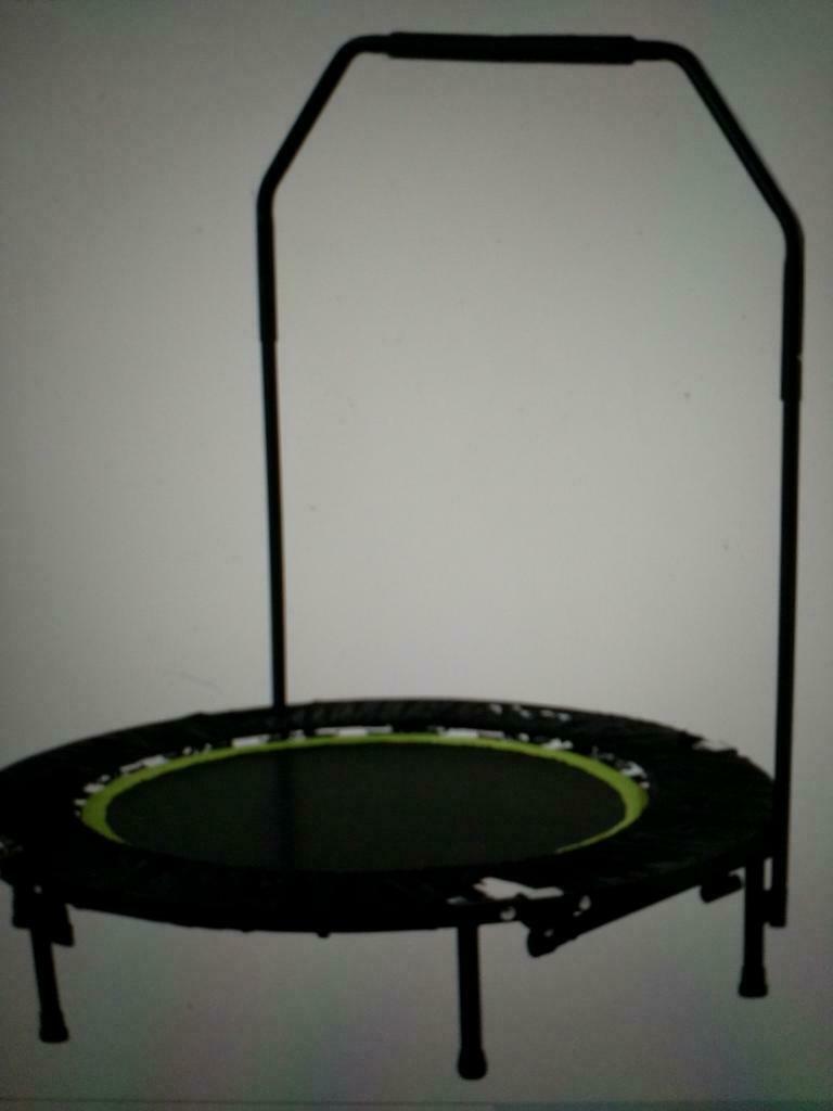 Puur virtueel leg uit ② Tunturi opvouwbare trampoline — Fitnessmaterialen — 2dehands