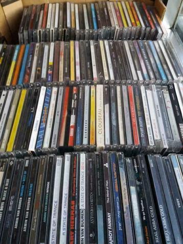 Grote collectie CD-albums beschikbaar voor biedingen