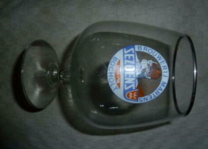 #D bier glas SEZOENS Anno 1758 Brouwerij Martens - Bocholt, Verzamelen, Glas en Drinkglazen, Gebruikt, Bierglas, Ophalen of Verzenden