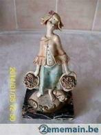 statue Italie socle marbre, Antiek en Kunst, Kunst | Beelden en Houtsnijwerken, Ophalen of Verzenden