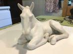 Statuette cheval en porcelaine biscuit