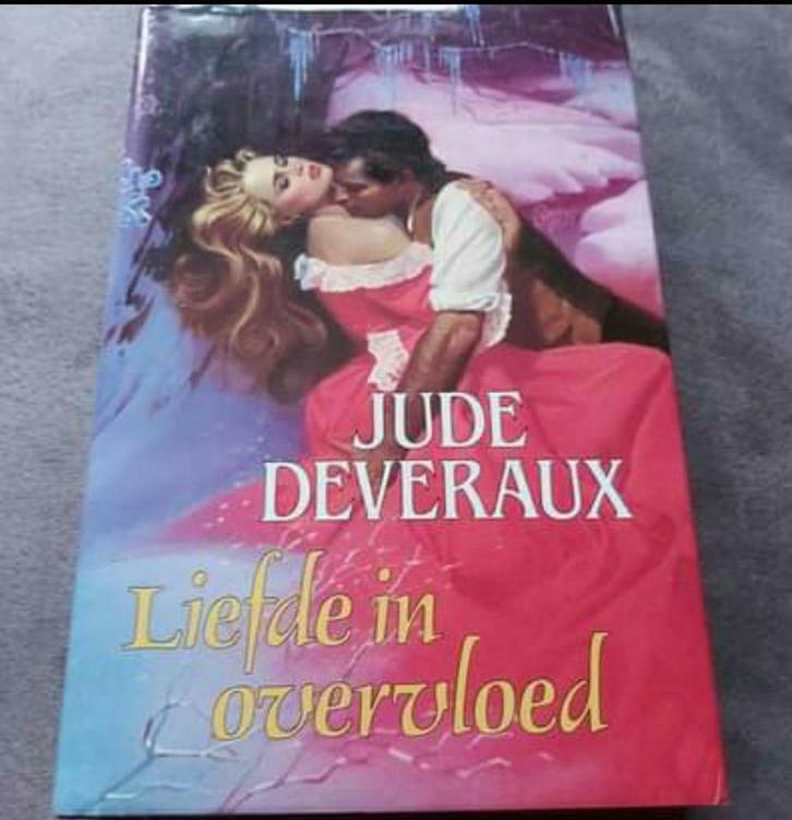 Boek : Liefde in overvloed / jude deveraux ( 2 x voorradig), Boeken, Romans, Zo goed als nieuw, Ophalen of Verzenden