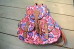 Rugzak met gebloemde stof en bruin synthetisch leer, Handtassen en Accessoires, Tassen | Damestassen, Verzenden, Nieuw, Roze, Handtas
