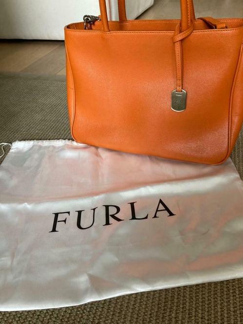 Sac à main orange FURLA, Bijoux, Sacs & Beauté, Sacs | Sacs Femme, Comme neuf, Sac à main, Orange