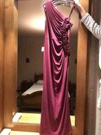 Robe longue de couleur rose foncé sushis portée une fois, Gedragen