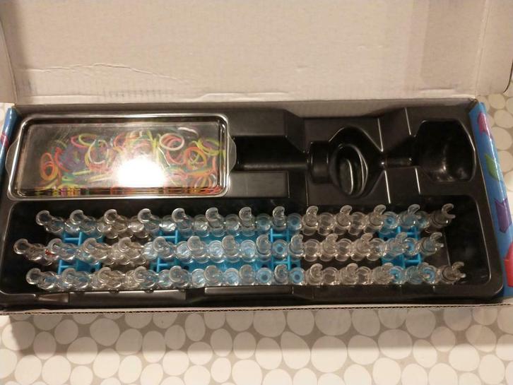 Loomband set, Hobby en Vrije tijd, Overige Hobby en Vrije tijd, Zo goed als nieuw, Ophalen