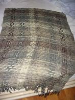 Longue écharpe dans des tons dégradés de beige/gris/taupe. L, Vêtements | Femmes, Enlèvement ou Envoi, Neuf, Écharpe