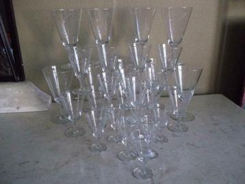 Verres en cristal anciens, Enlèvement ou Envoi