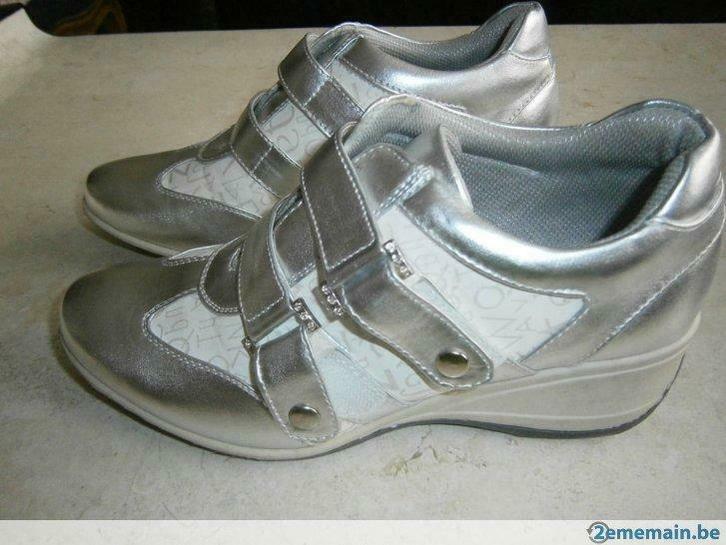 Chaussures pour femmes, Vêtements | Femmes, Chaussures, Porté, Escarpins, Autres couleurs, Enlèvement