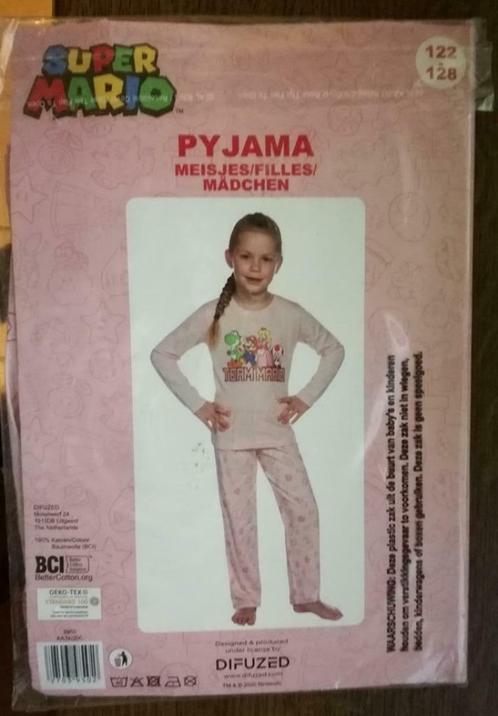 Super Mario Pyjama voor meisje maat 122-128 nieuw, Enfants & Bébés, Vêtements enfant | Autre, Neuf, Fille, Enlèvement ou Envoi