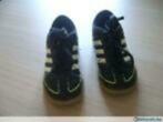 voetbalschoenen/ sportschoenen Adidas Davicto - maat 29, MET, Garçon ou Fille, Comme neuf, Enlèvement