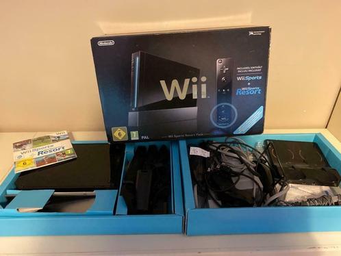 Compleet Wii pakket - zwarte console, Games en Spelcomputers, Spelcomputers | Nintendo Wii, Gebruikt, Met 3 controllers of meer