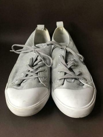 sneaker taille Guess: 40, Enlèvement ou Envoi, Comme neuf, Guess, Gris