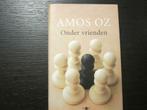 Onder vrienden  ( Amos Oz), Boeken, Ophalen of Verzenden, Zo goed als nieuw