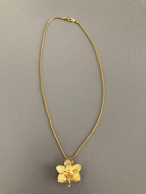 Hanger orchidee uit Thailand, Bijoux, Sacs & Beauté, Colliers, Comme neuf, Autres matériaux, Jaune, Avec pendentif, Enlèvement ou Envoi