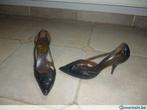 Paire de chaussures noir en cuir de marque Pertie Liège T 39, Vêtements | Femmes, Chaussures, Noir, Escarpins, Porté, Enlèvement ou Envoi