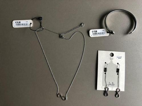 NIEUW! Prachtige verfijnde juwelenset van Jóias-HALVE PRIJS, Handtassen en Accessoires, Kettingen, Nieuw, Overige materialen, Zilver