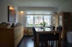 eiken buffetkast dressoir eettafel met stoelen en sofa