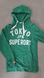 groene pull met kap van Superdry, Enlèvement ou Envoi, Porté