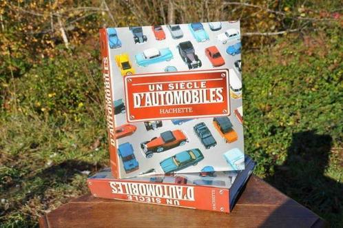 2 classeurs  un siecles de l'automobile hachette 1950 à 1970, Boeken, Auto's | Boeken, Gelezen, Ophalen of Verzenden