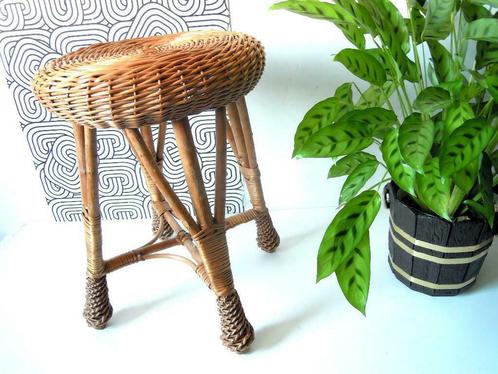 Robuuste vintage kruk in rotan, Antiek en Kunst, Curiosa en Brocante, Ophalen of Verzenden