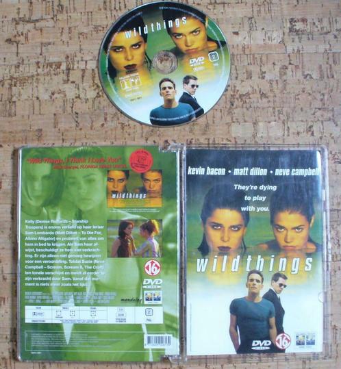DVD WILD THINGS - BACON DILLON DENISE RICHARDS CAMPBELL SEXY, Cd's en Dvd's, Dvd's | Actie, Zo goed als nieuw, Actiethriller, Vanaf 16 jaar
