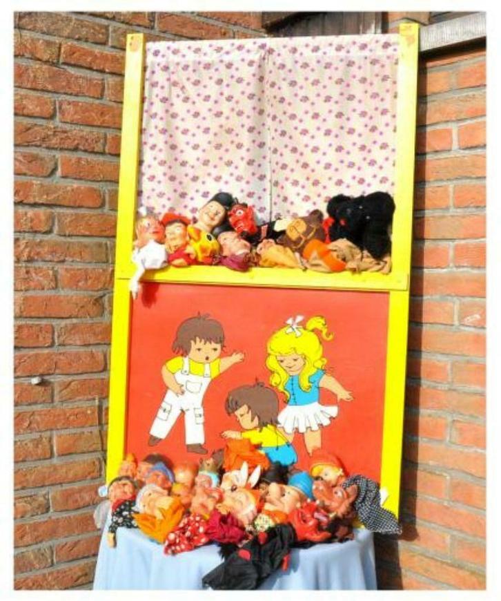 D théâtre de marionnettes vintage + 27 marionnettes, Antiek en Kunst, Antiek | Speelgoed, Ophalen