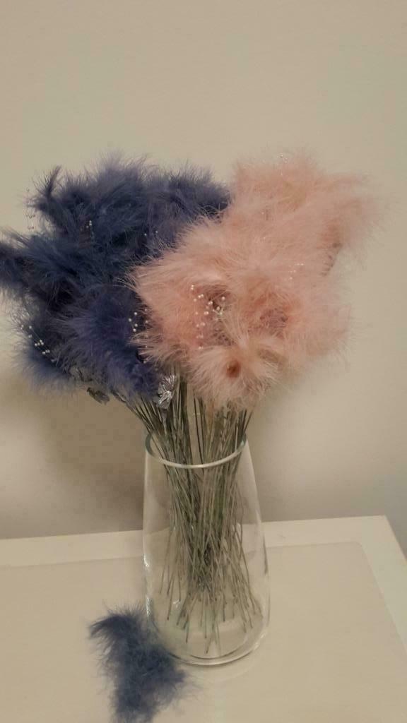 stengel met veren, parels en bloemen/decoratiemateriaal, Hobby en Vrije tijd, Knutselen, Ophalen of Verzenden