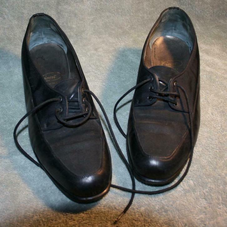 Zwarte dames schoenen leder dain Finest maat 39, Kleding | Dames, Schoenen, Zo goed als nieuw, Schoenen met lage hakken, Zwart