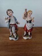 2 beeldjes in biscuit (koppel), Ophalen, Zo goed als nieuw