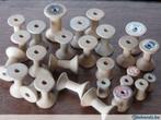 27 bobines de fil vintage en bois, Enlèvement ou Envoi