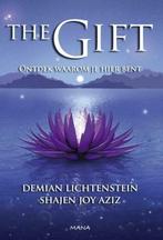 The Gift, set boek en dvd, Demian Lichtenstein en Shajen Joy, Boeken, Ophalen of Verzenden, Zo goed als nieuw