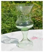 §  vase calice en verre vert decor sablé, Maison & Meubles, Vert, Utilisé, Moins de 50 cm, Enlèvement ou Envoi