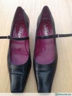 Schoenen In Wear leder, Gedragen, Pumps