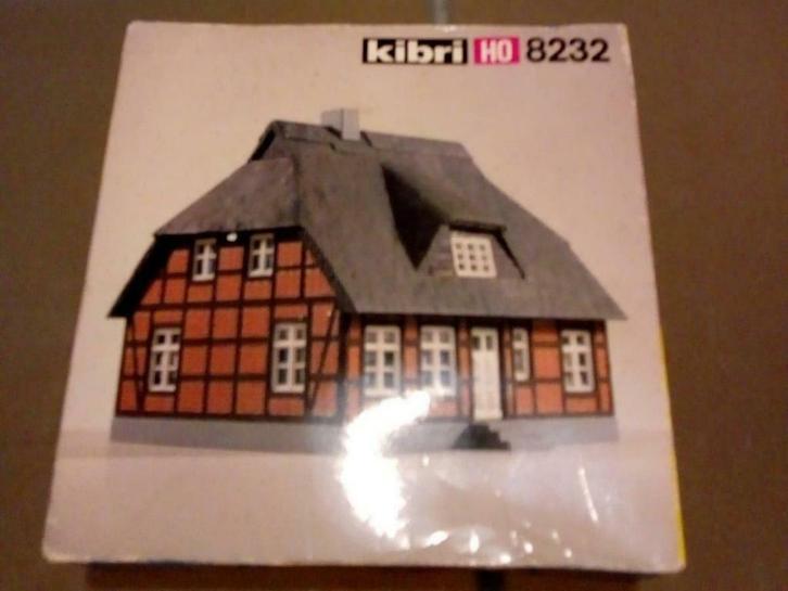 Maison miniature HO Kibri, Hobby en Vrije tijd, Modeltreinen | H0, Zo goed als nieuw, Brug, Tunnel of Gebouw, Overige merken, Ophalen