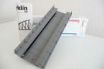 74618 MARKLIN - 1 x - STRAIGHT BRIDGE RAMP/RAMPE D'ACCES DRO, Courant alternatif, NS, Rails, Enlèvement ou Envoi