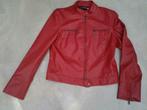 Nouveau : Veste courte rouge en simili cuir taille Medium *S, Rouge, Enlèvement ou Envoi, Manteau