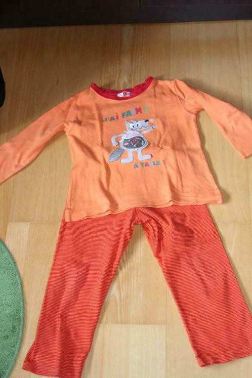 Pyjama garçon 4 ans, Kinderen en Baby's, Kinderkleding | Maat 104, Gebruikt, Jongen, Nacht- of Onderkleding, Ophalen of Verzenden