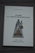 De abdij O.L.-Vrouw Ter-Nieuwe-Plant 1236-1986 Roesbrugge Da, Comme neuf, Enlèvement ou Envoi