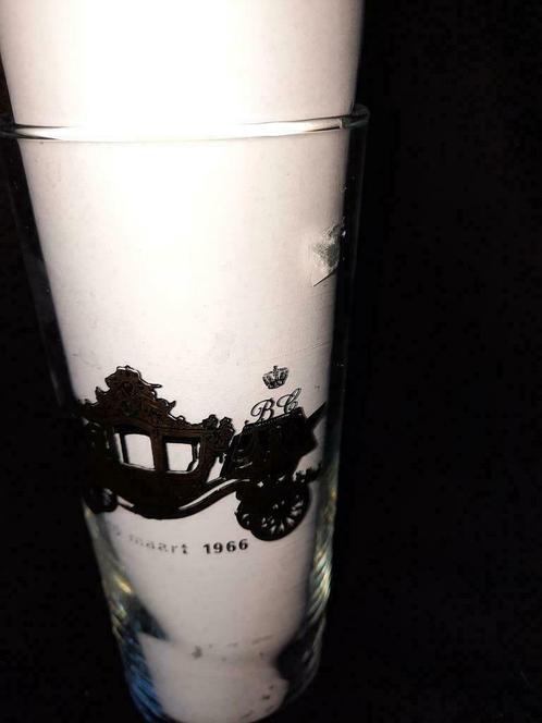 glas Gouden koets Beatrix en Claus 1966, Verzamelen, Koningshuis en Royalty, Ophalen of Verzenden