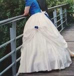 Fiançailles en satin unique ou robe de mariée avec sommeil, Comme neuf, Bleu, Enlèvement