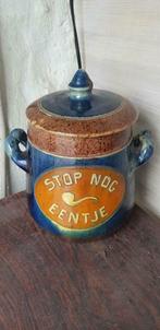 Ancien pot à tabac stop nog eentje ( Néerlandais), Collections, Articles de fumeurs, Briquets & Boîtes d'allumettes, Enlèvement ou Envoi