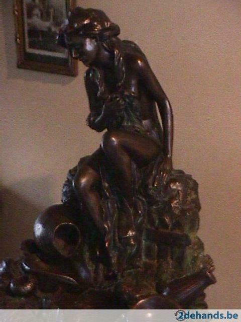 Dit bronzen beeld van Paor is tevens een fontein, Antiek en Kunst, Kunst | Beelden en Houtsnijwerken, Ophalen