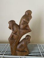 Ancien symbole de 3 singes en bois très original, Antiquités & Art